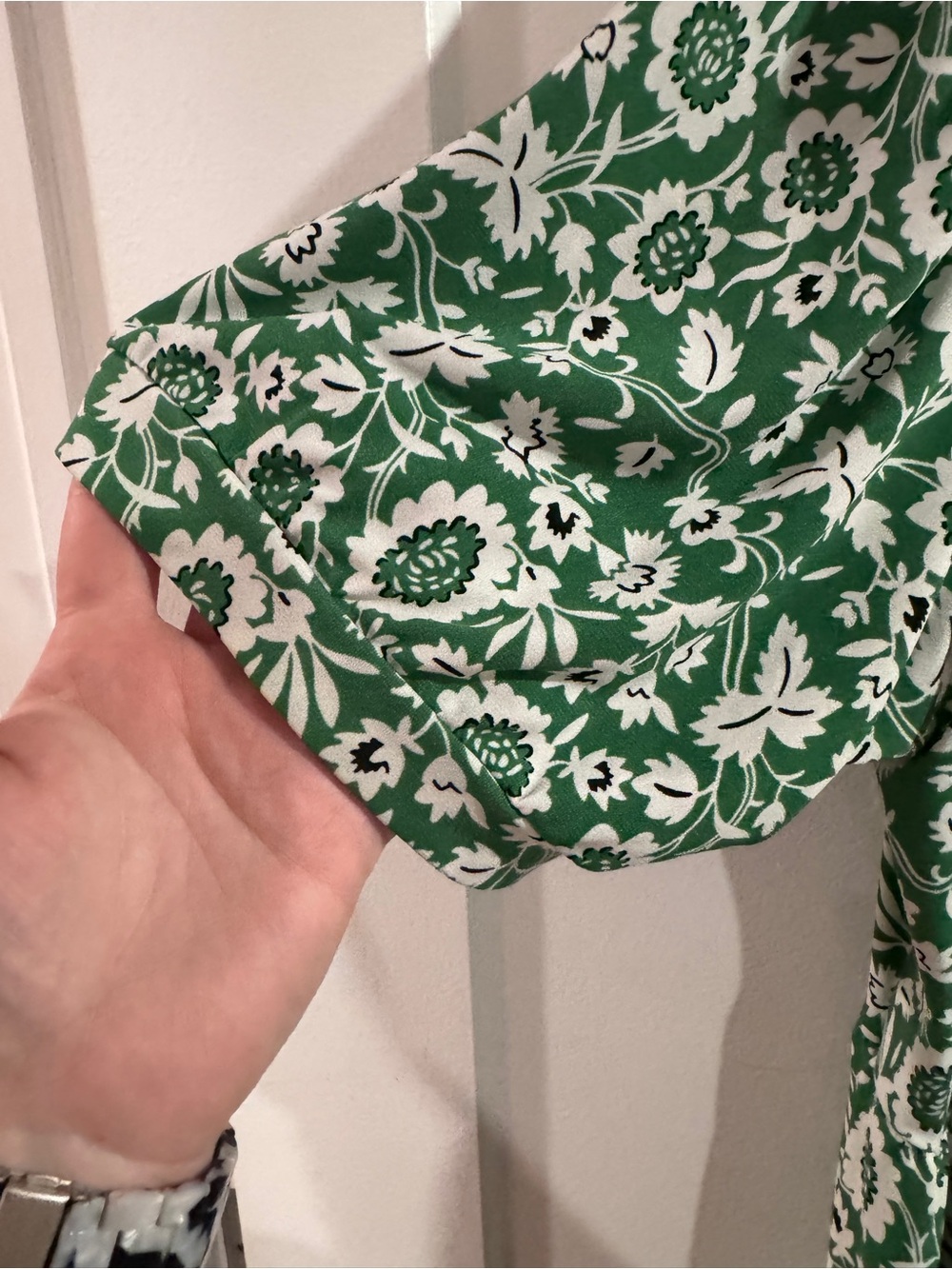 Max Studio Green and White Floral Midi Dress - Picture 2 of 4